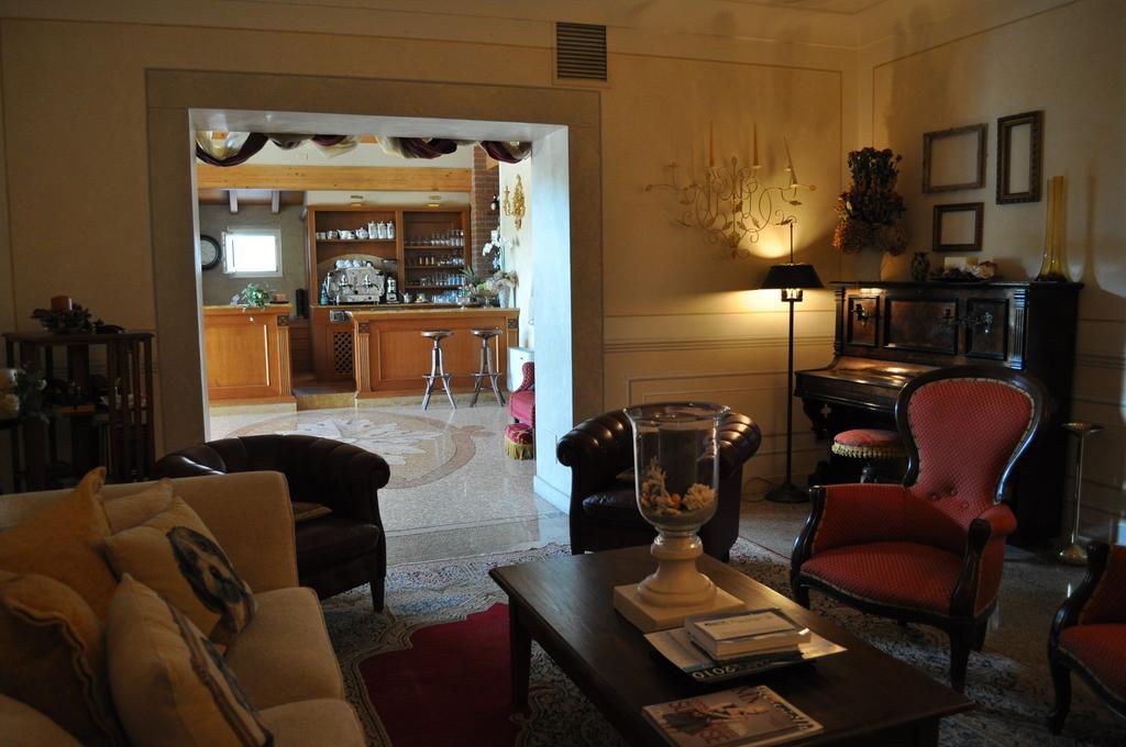 Hotel La Corte Bedizzole المظهر الخارجي الصورة