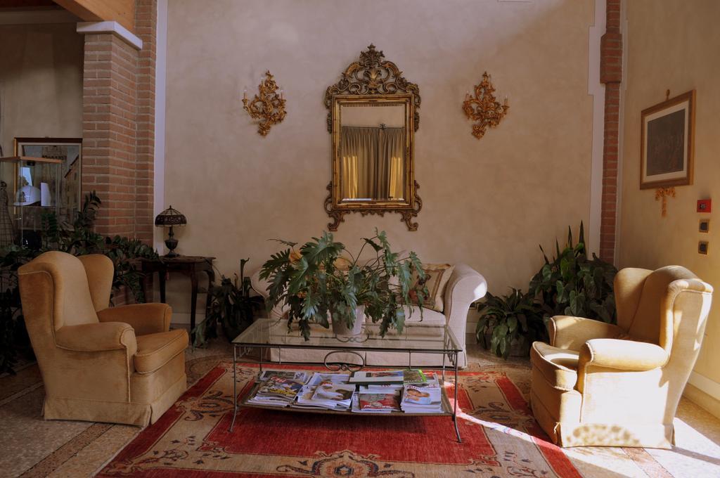 Hotel La Corte Bedizzole المظهر الخارجي الصورة
